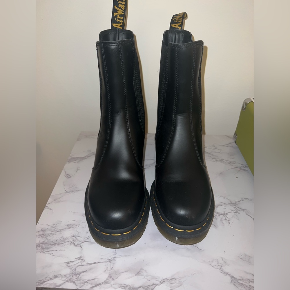 NWOT - Dr Martens 2976 Hi Flat Chelsea Boot - 8